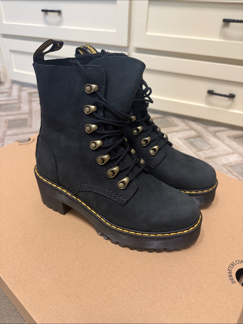 DR MARTENS LEONA Black Lace-Up Platform Boot Yellow Stitching SZ 6